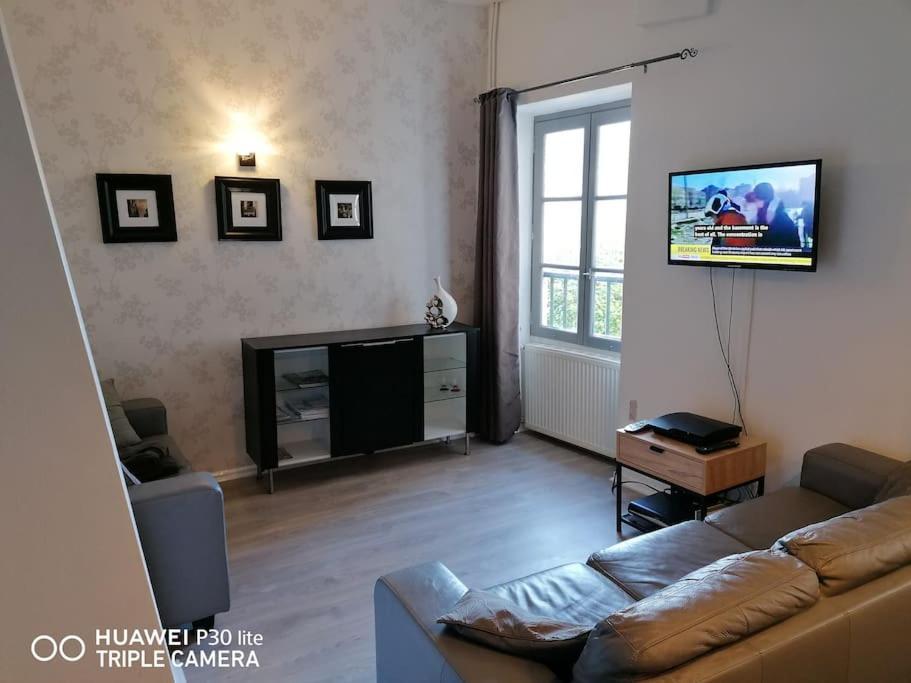 L'Ancienne Forge - A Stylish Medieval Holiday Home Конфолан Экстерьер фото